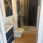 Romantic Victorian Guest Calm Environment