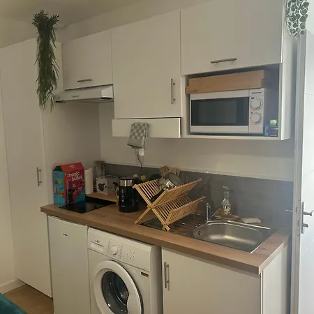 Romantic Victorian Guest Calm Environment *