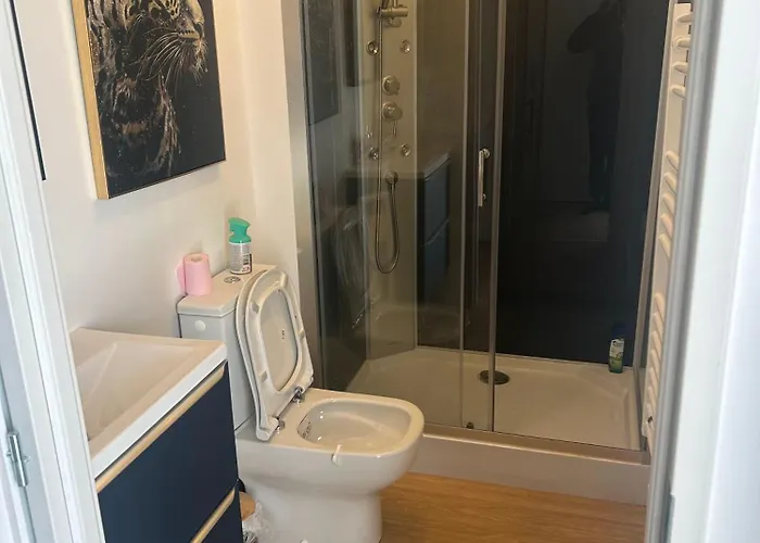 Romantic Victorian Guest Calm Environment